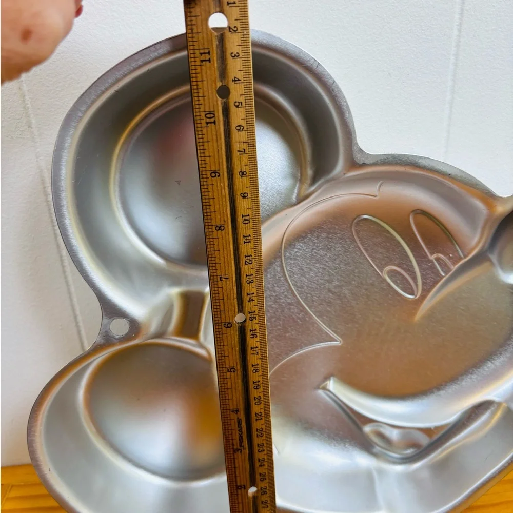 Wilton Disney‎ Mickey Mouse Cake Pan